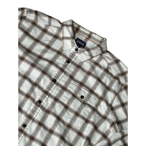Patagonia Other - Men's Patagonia Organic Cotton Flannel Beige Gray Plaid Sz XL‎ READ